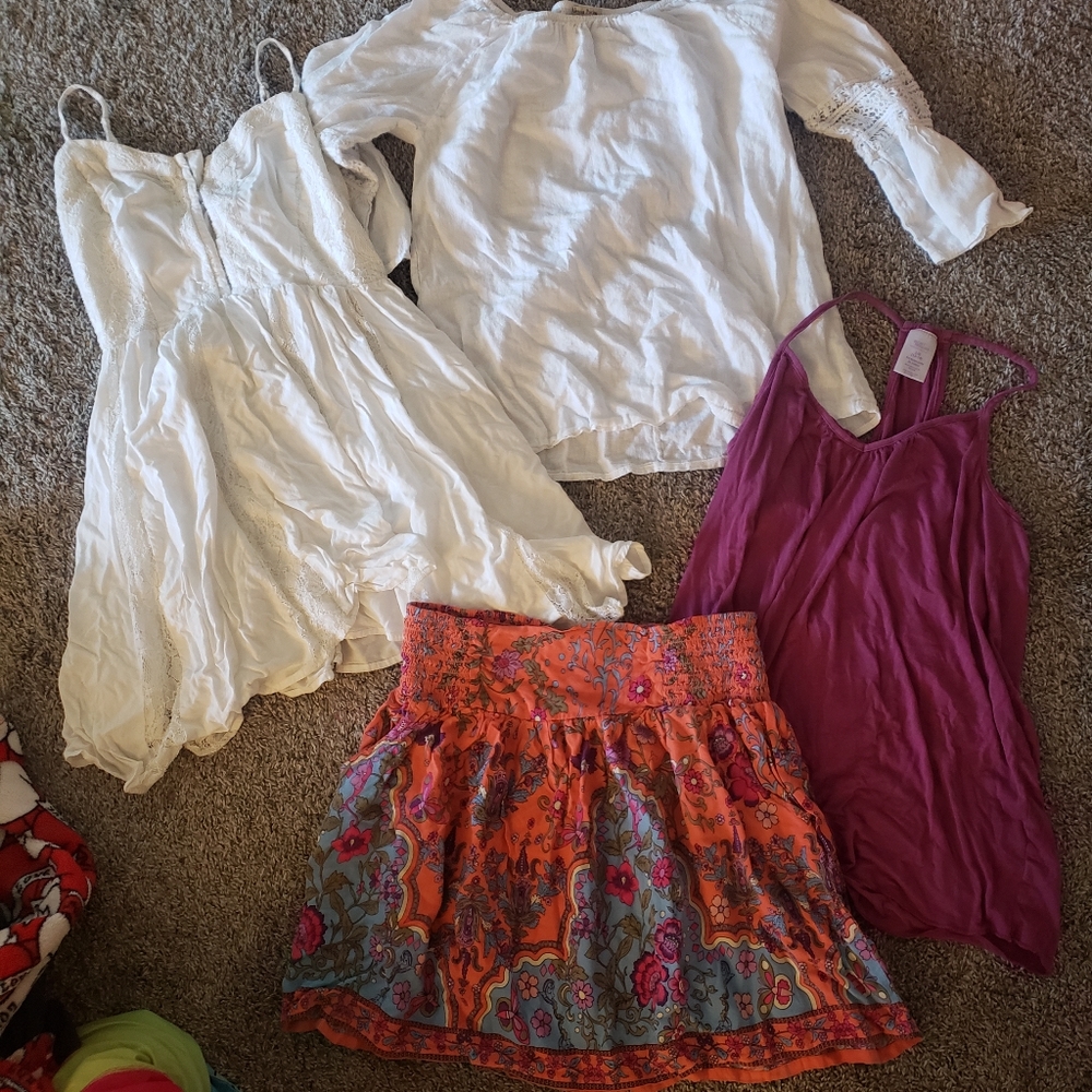 COPY - Womens Summer 4 pc Lot Maternity Wear